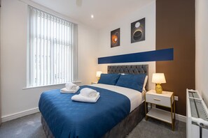 Room - Spacious 4BR Home | Contractor & Family Stays | Prime Manchester Location (Manchester)