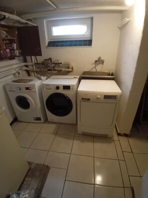 Villa, 2 Bedrooms, Accessible, Smoking | Interior
