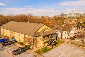 Exterior - FIFA 2026 Stay • 2BR Near AT&T (Arlington)