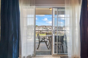 Interior - Fairway Views & Poolside Relaxation (Myrtle Beach)