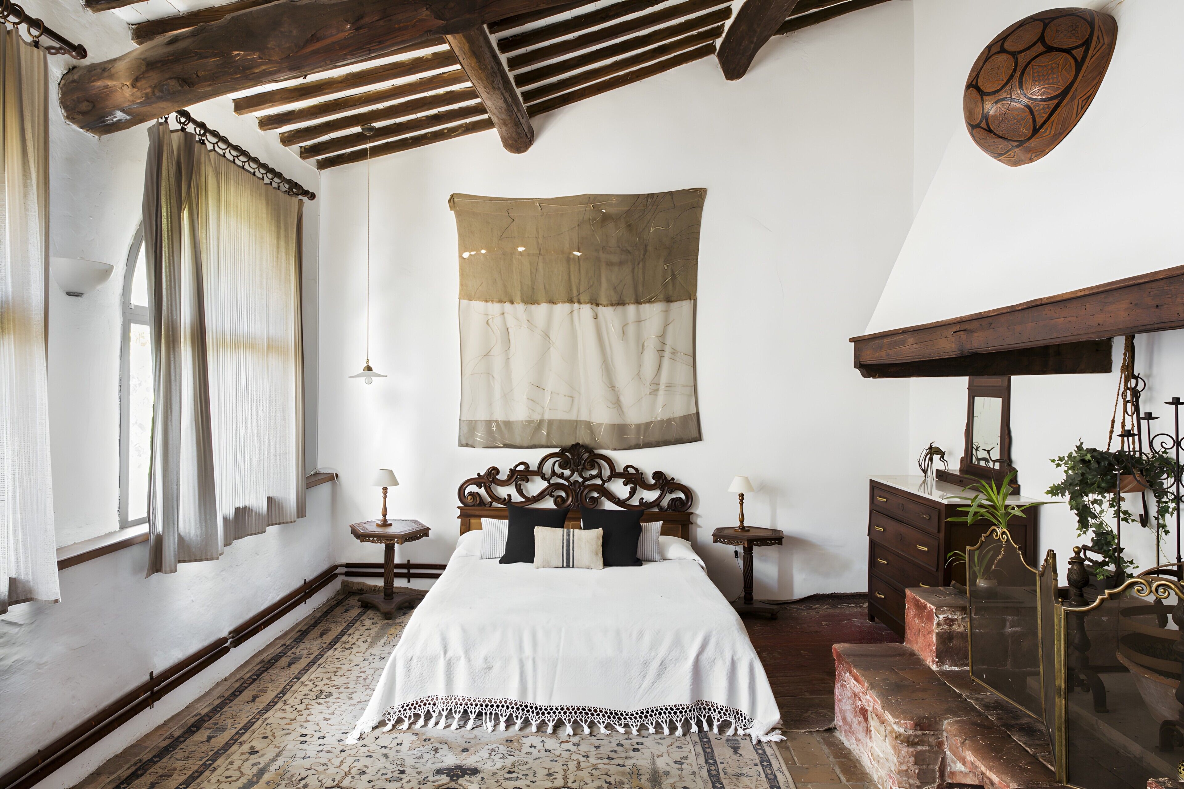 10 bedrooms, iron/ironing board, WiFi