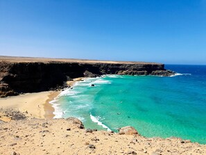 Beach - Vacation Apartment 'Mi Cotillo' with Balcony and Wi-Fi (El Cotillo)