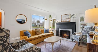 Charming Camas home with 3 bedrooms and a shared bath, just minutes from downtown. Relax by the fireplace, enjoy a bright living space, and cook in the updated kitchen. A comfortable spot for families or small groups visiting Camas, WA.