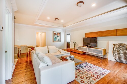 Upscale Villa | Perfect for Executive + Families