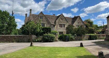 Railway Carraige at Stowford Manor Farm on the River Frome