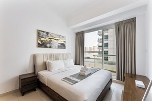 Room - Chic 1BR APT in Business Bay Close To Burj Khalifa (Dubai)