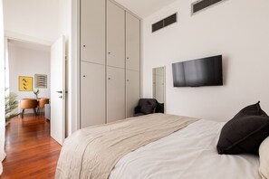 1 bedroom, iron/ironing board, free WiFi, bed sheets - Garibaldi - Modern 1 BR in Brera by Rentopolis (Milano)