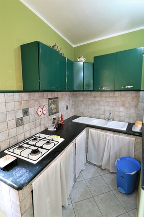 Private kitchen - cefalu in summer (Cefalù)