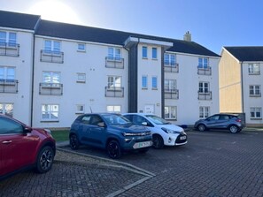 Exterior - Irvine Harbor Apartments; 30 Dublin Quay; two bed, two toilet, top floor flat (Irvine)