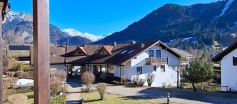 Studio Apartment 'Fewo Rotspitze im Sonnenpark' with Mountain View, Balcony & Wi-Fi