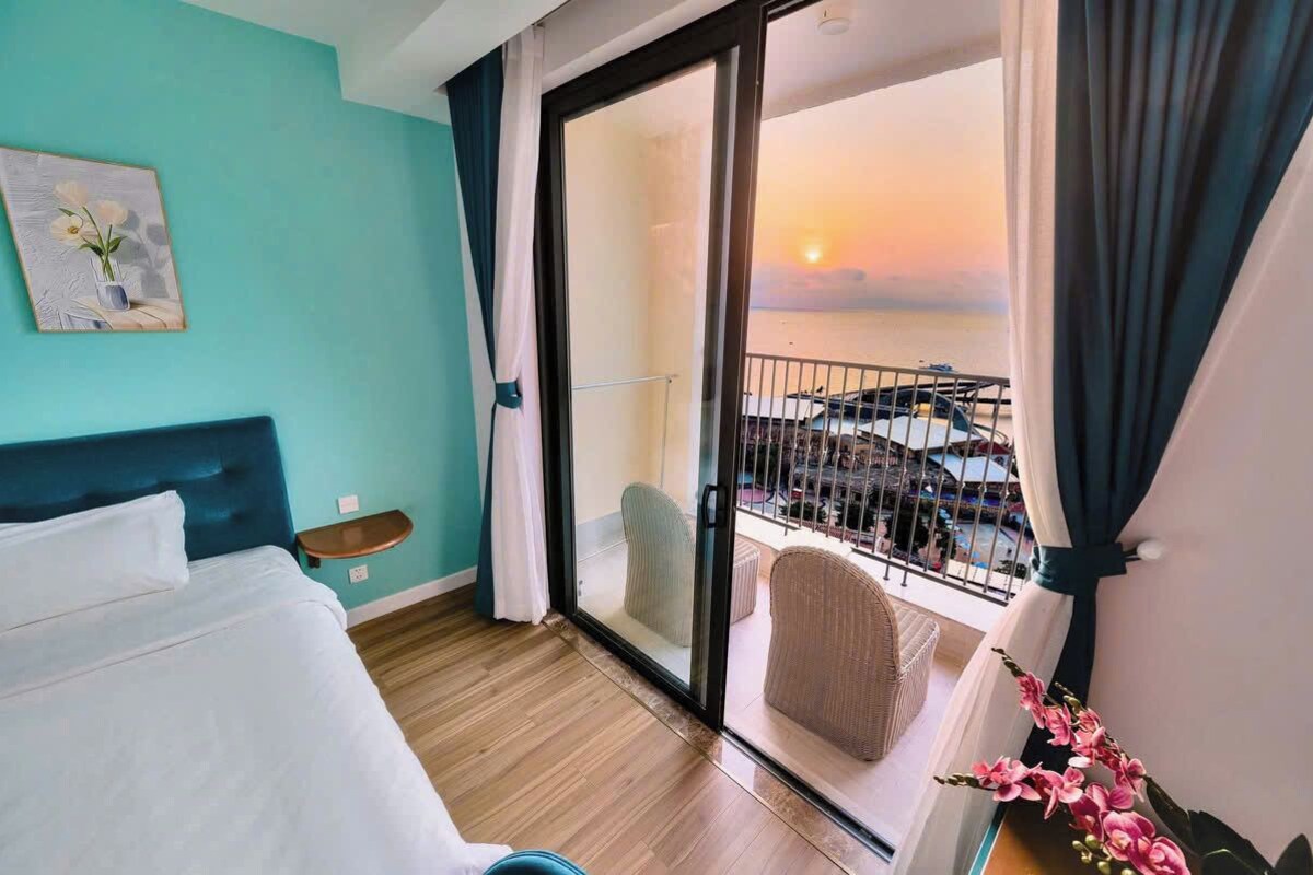 Apartment, 2 Bedrooms, Private Bathroom, Beachfront | Premium bedding, down duvets, pillow-top beds, desk