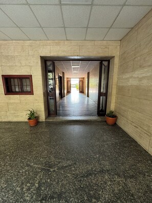 Interior - Silihome, Trastevere, Piazza Della Radio (Roma)