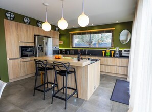 Private kitchen - Luxury Villa with Heated Pool - 6 Pers - Saleilles, near beaches (saleilles)