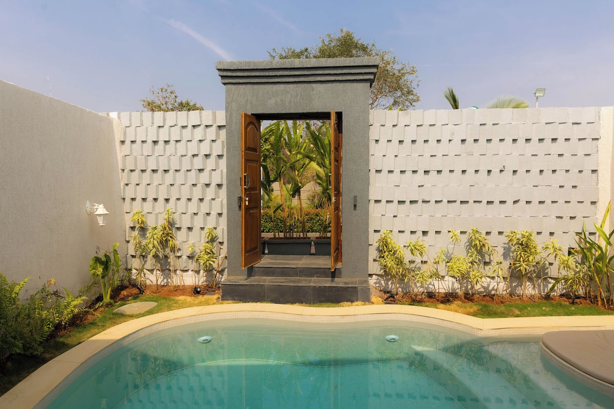 Cottage, Balcony, Pool View | Pool