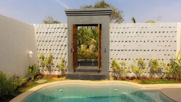 Ferienhaus, Balkon, Poolblick | Pool