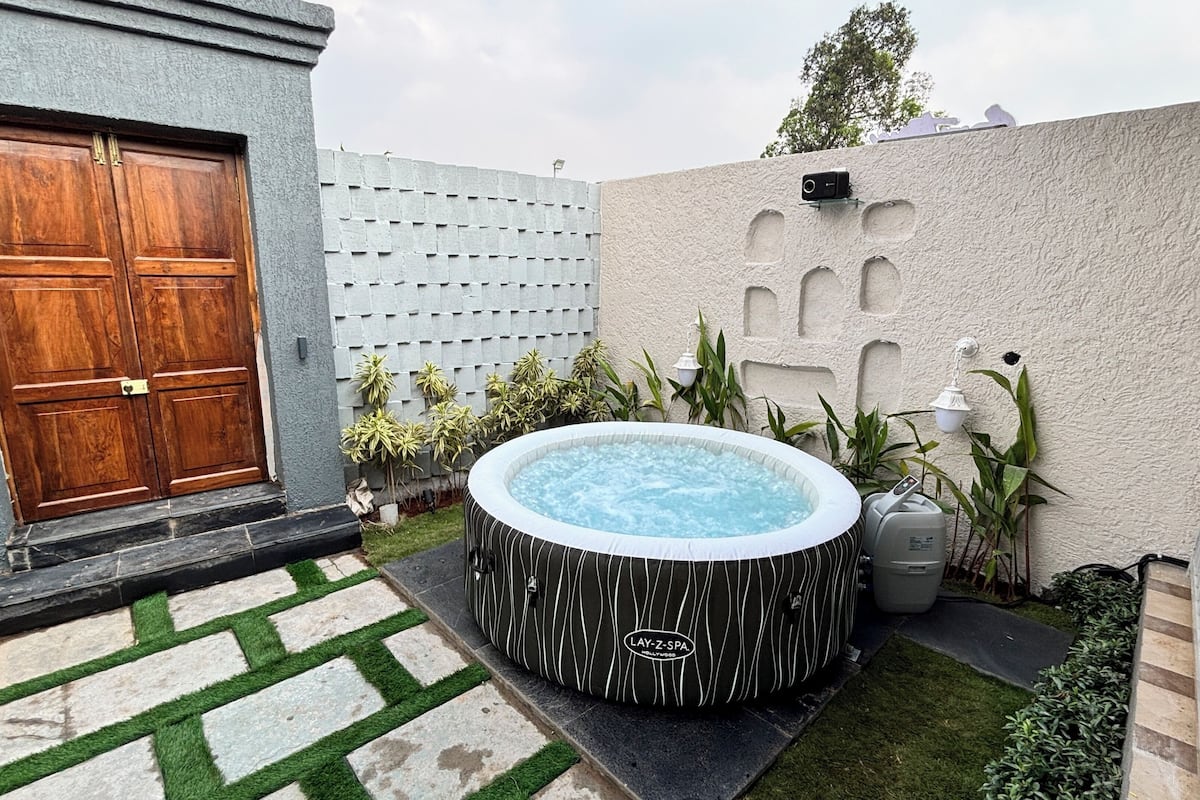 Cottage, Balcony | Terrace/patio