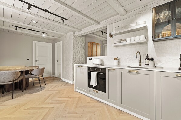 Private kitchen - Best location downtown Reykjavik  (Reykjavík)