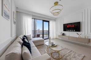 Living area - Burj Khalifa Views l Luxury Stay with Pool & Gym (Dubai)