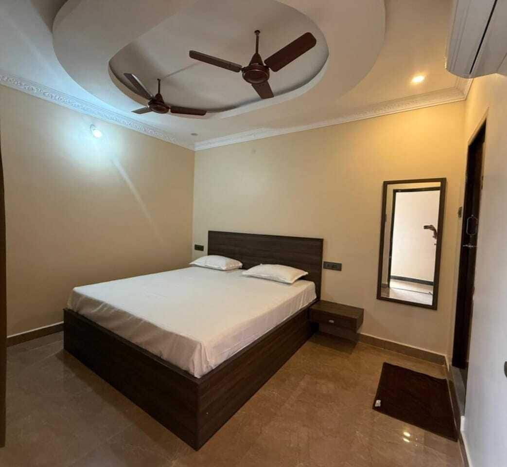 Standard Double Room | Free WiFi