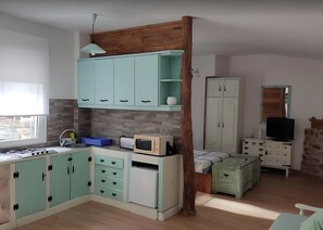 1 bedroom, WiFi, bed sheets - Casa Roiz Apartment in Viveda (Santillana del Mar)