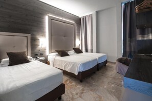 Standard Triple Room - Hotel Canova (Milano)