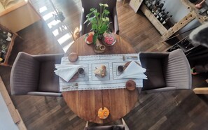 Dining - Frangipanier Guest Room (Saint-Genix-les-Villages)