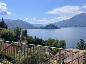 Property grounds - Sunset in Varenna - Two Bedroom Apartment, Sleeps 4 (Fiumelatte)