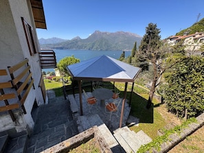 Terrace/patio - Villa Bianca Two - Two Bedroom Apartment, Sleeps 4 (Perledo)