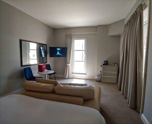 Interior - Chatsworth Hotel (Eastbourne)