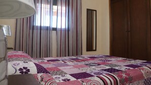 2 bedrooms, iron/ironing board, WiFi, bed sheets - Casa Lucia Conil   . (Conil de la Frontera)