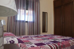 2 bedrooms, iron/ironing board, WiFi, bed sheets - Casa Lucia Conil   . (Conil de la Frontera)