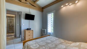 2 bedrooms, WiFi