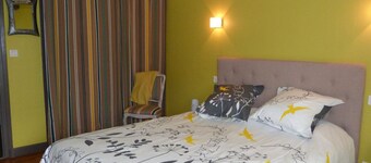 L'Ancolie des Pyrénées, your bed and breakfast with swimming pool, in Oloron Ste Marie