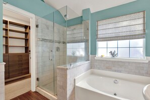 Shower, hair dryer, towels - Stay at Marsh Runner Cottage in Savannah, GA; 5 bedrooms, 2 baths, perfect for families! (Savannah)