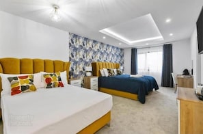 Room - The wylies (Lisburn)