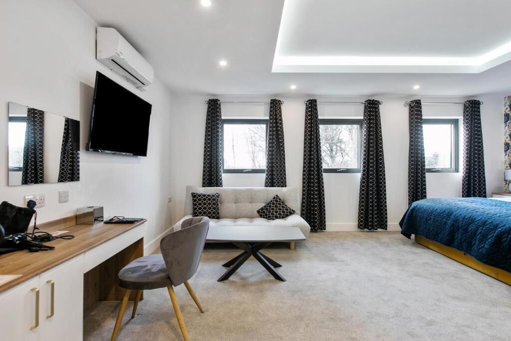 Luxury Suite, Mountain View