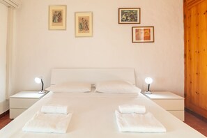 3 camere