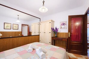 1 bedroom, bed sheets - Apartamento Arroyo de la Atalaya (Conil de la Frontera)
