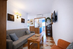 TV - Apartamento Arroyo de la Atalaya (Conil de la Frontera)