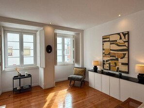 Interior - Encantador apartamento novo com AC (Lisbon)