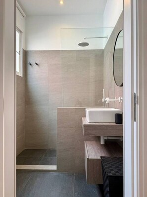 Hair dryer - Encantador apartamento novo com AC (Lisbon)