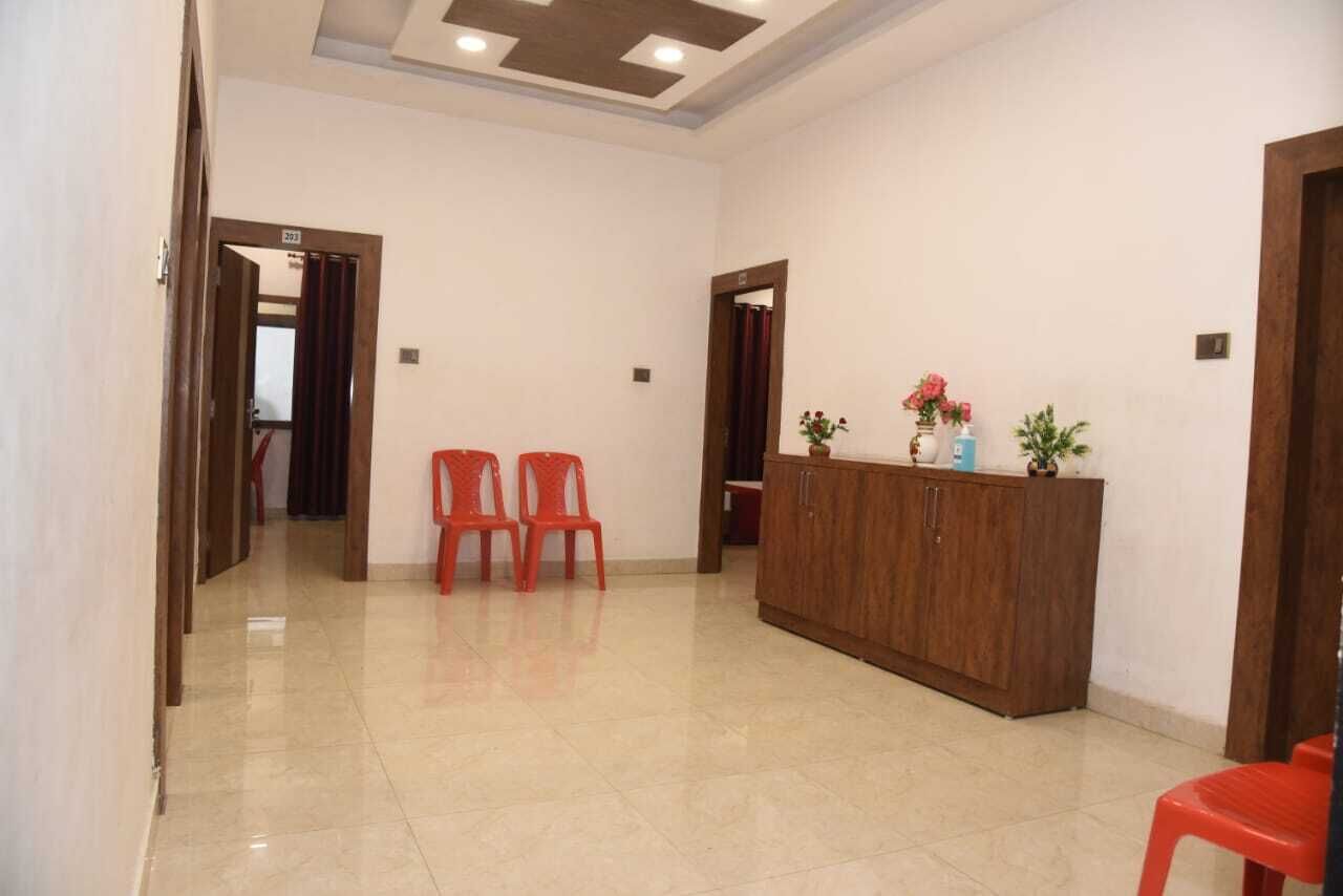 Standard Double Room, City View | Lobi