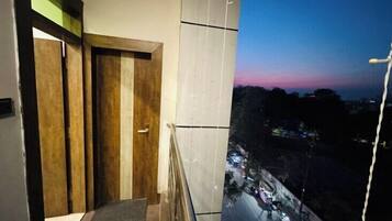 Kamar Double Deluks, pemandangan kota | Pemandangan balkon