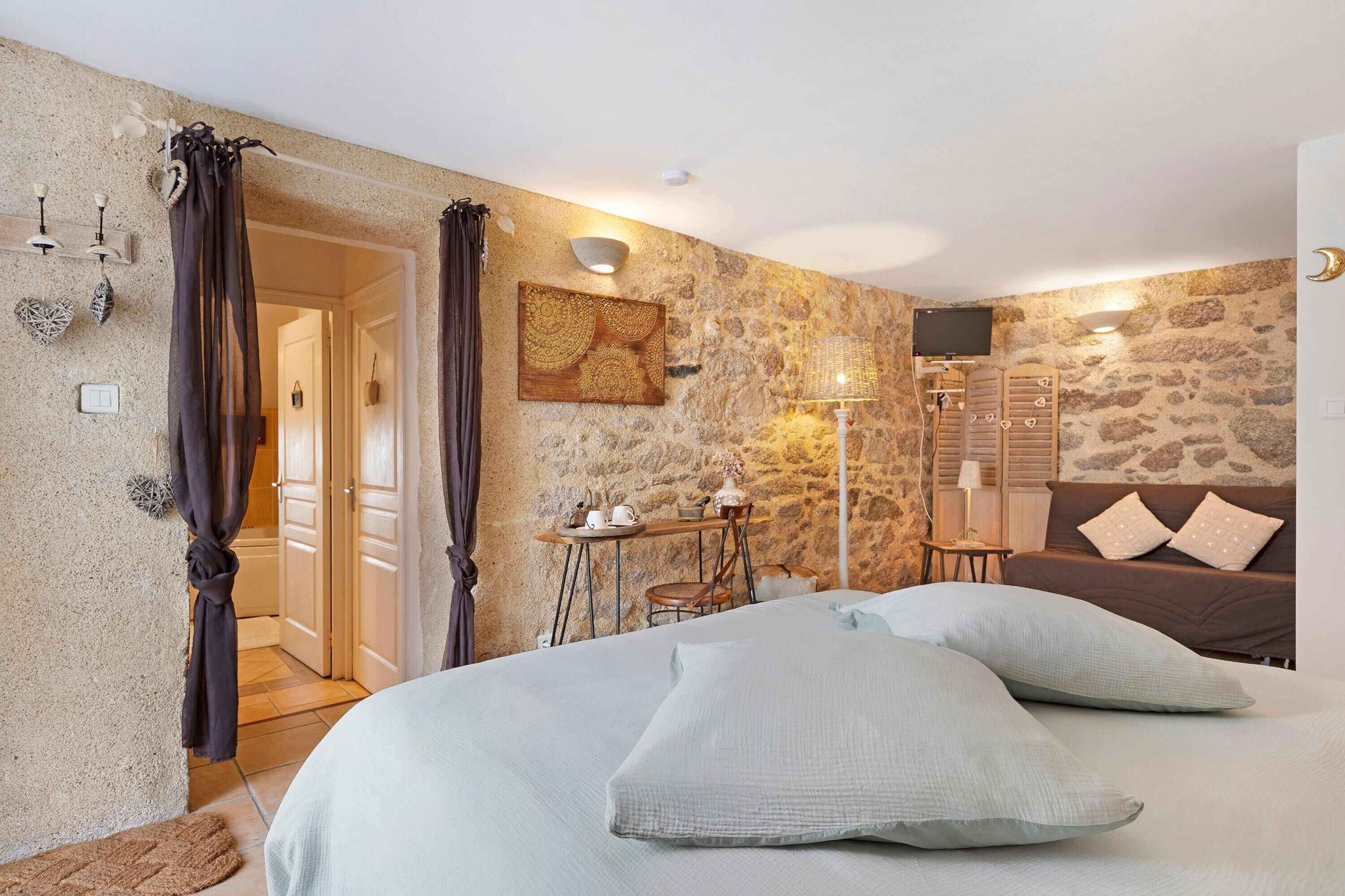 1 chambre, Wi-Fi, draps fournis