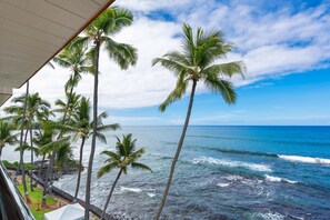 Property grounds - Kona Oceanfront Villa | Top Floor |  A/C | 2BR (Kailua-Kona)