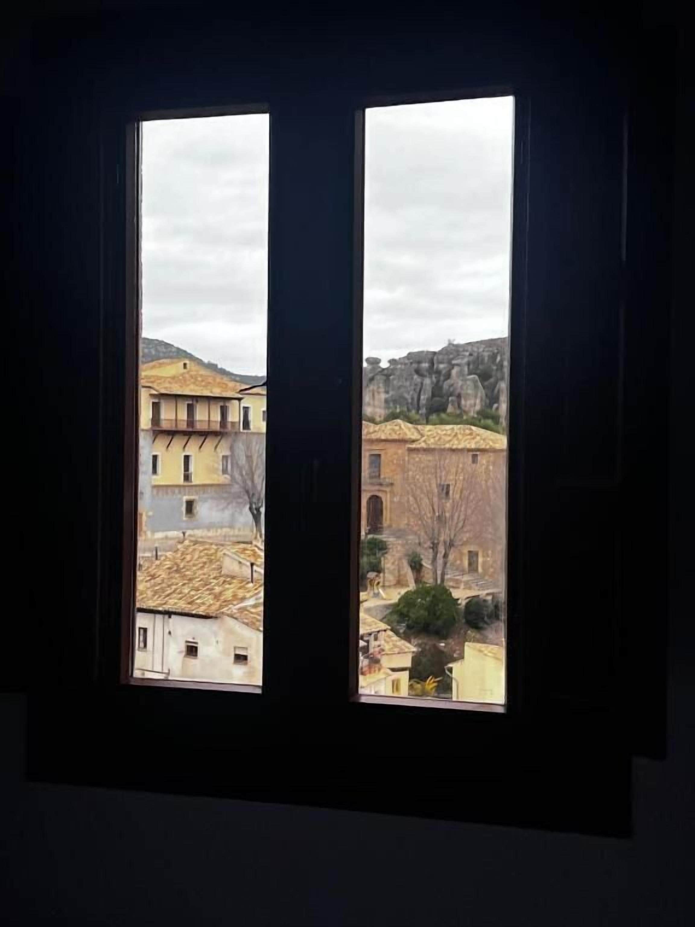 Apartamento, balcón, vistas a la montaña | Interior