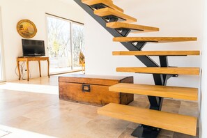 Interior - The Ruin of Rions - Swimming pool in the heart of the vineyards (Rions)