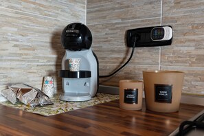 Kaffee und/oder Kaffeemaschine