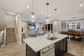 Interior - Beach & Bay by Beach Boutique Rentals (Bradenton Beach)