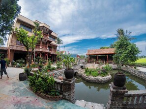 Ngoại thất